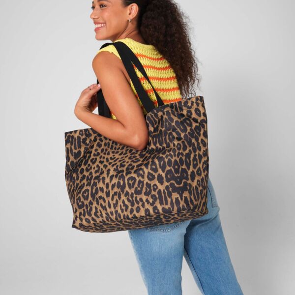 Leopard Print Carryall Tote Bag Thumbnail