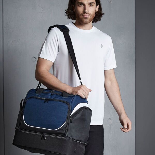 Pro Team Hardbase Holdall Thumbnail